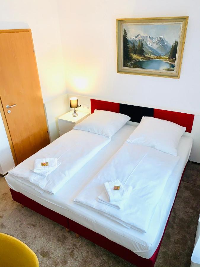 DUA Hotel Wennigsen Luaran gambar
