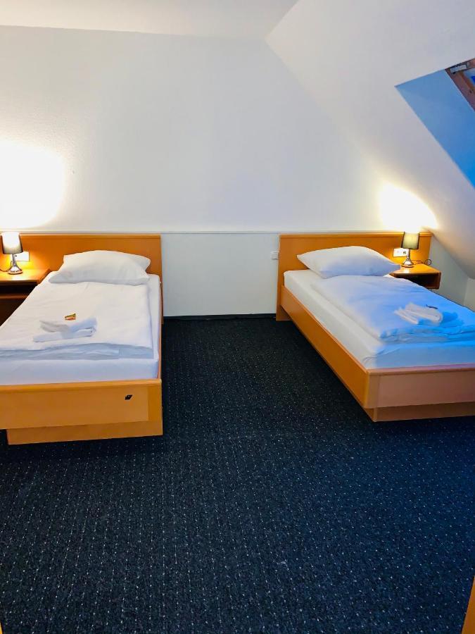 DUA Hotel Wennigsen Luaran gambar