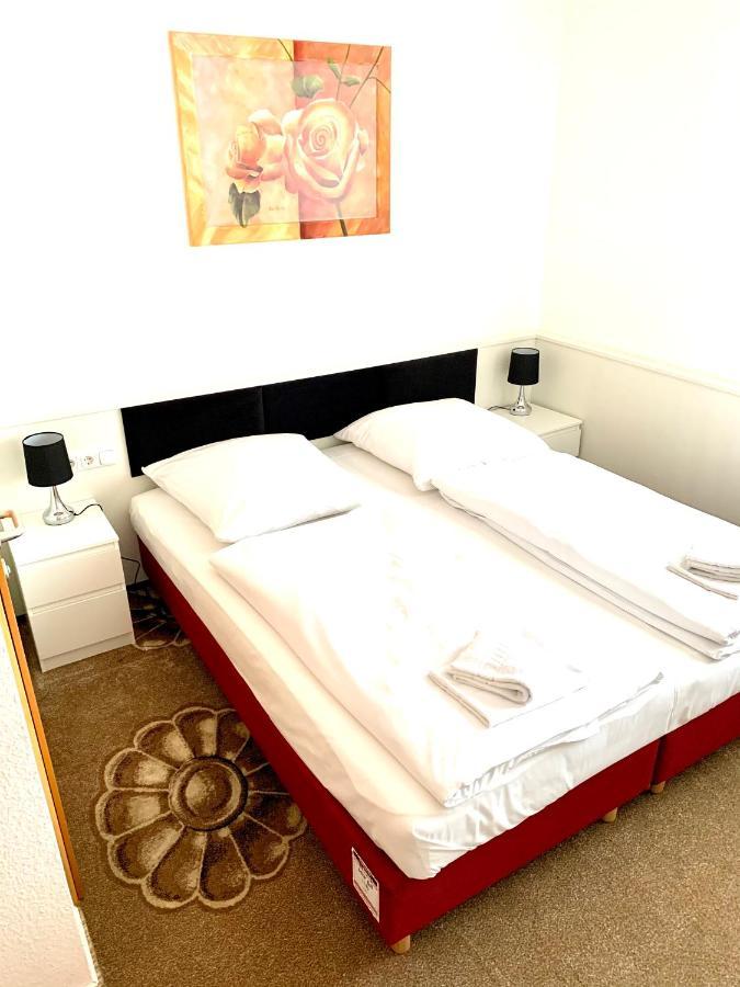 DUA Hotel Wennigsen Luaran gambar