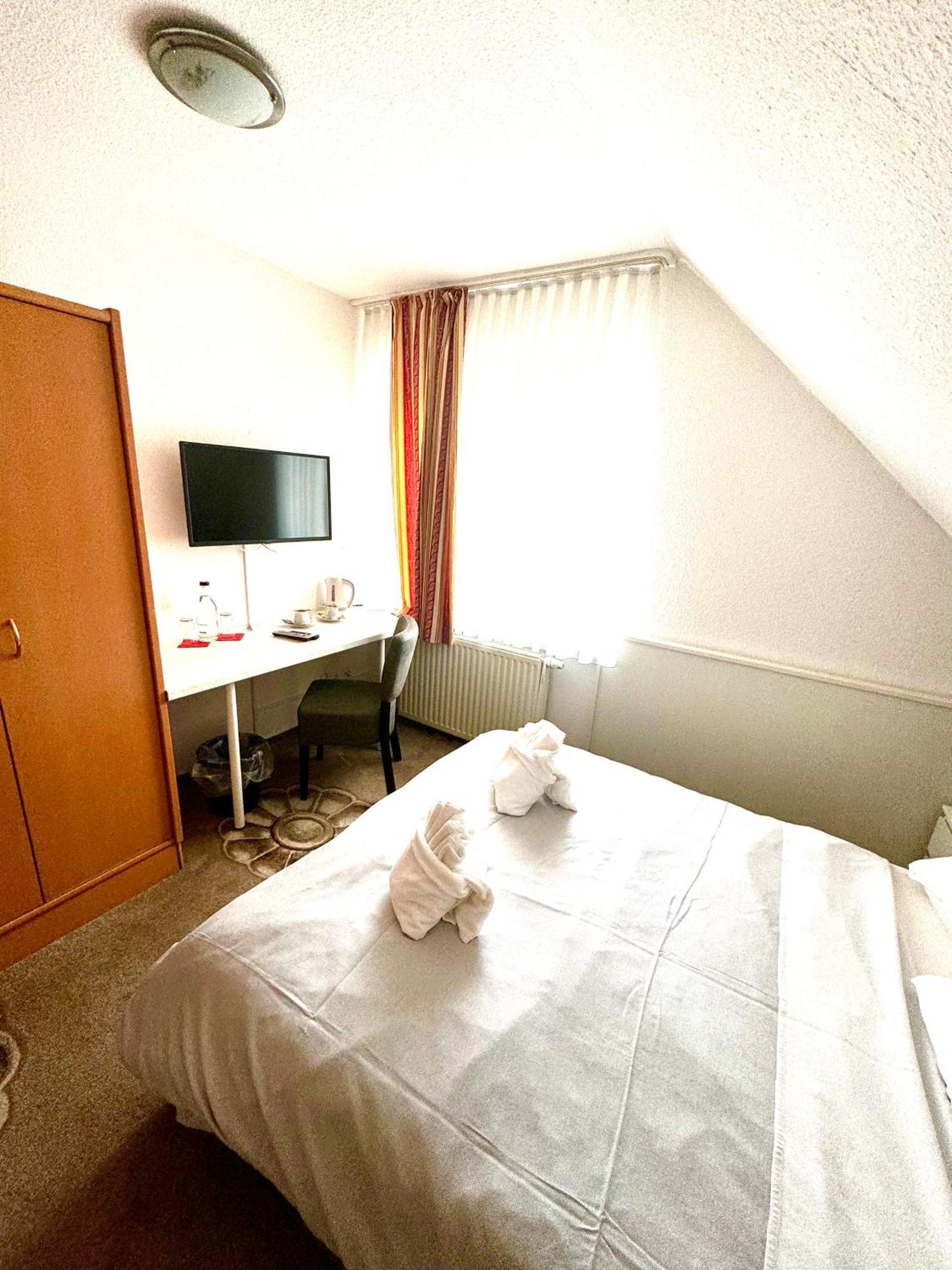 DUA Hotel Wennigsen Luaran gambar
