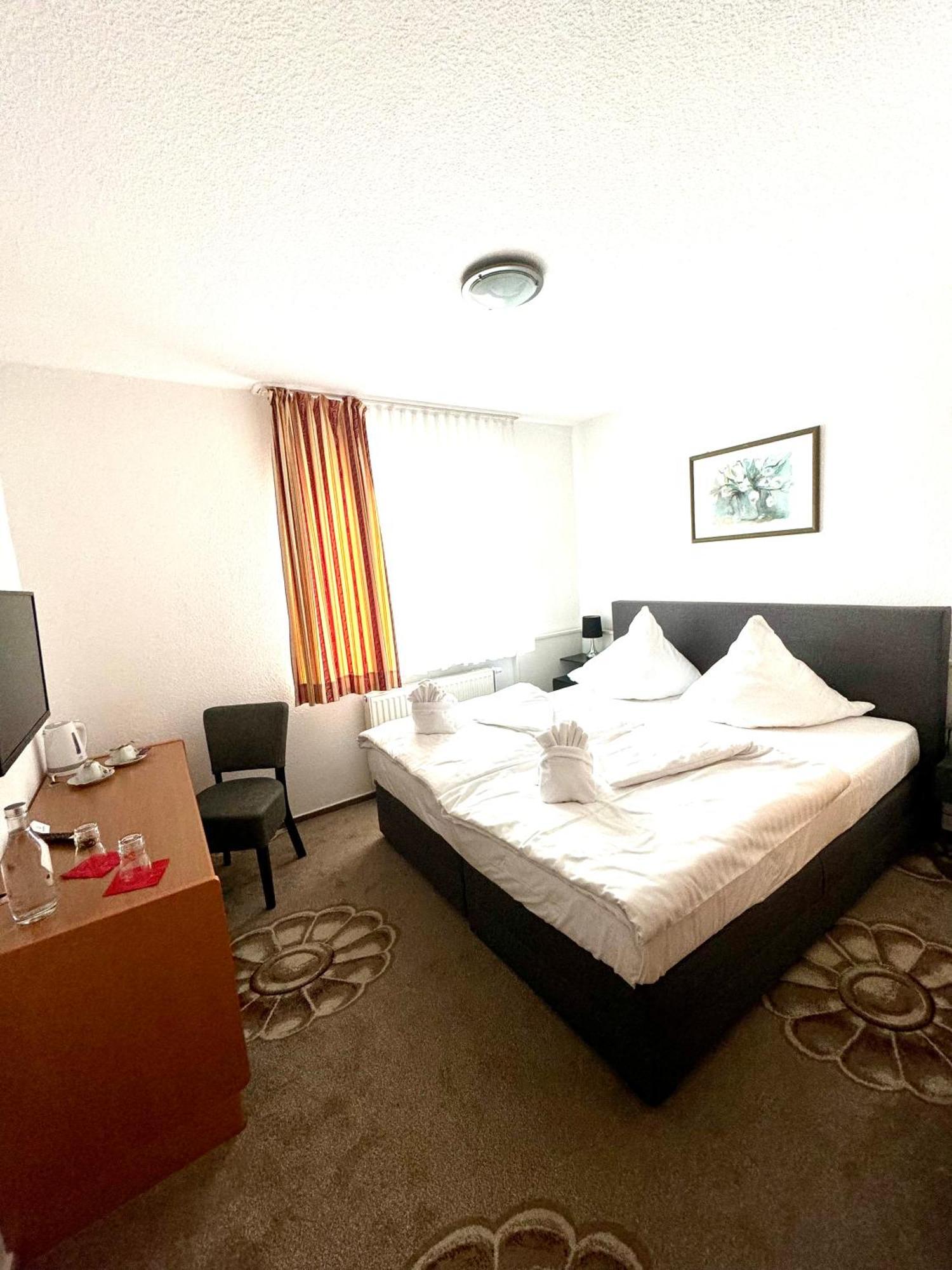 DUA Hotel Wennigsen Luaran gambar