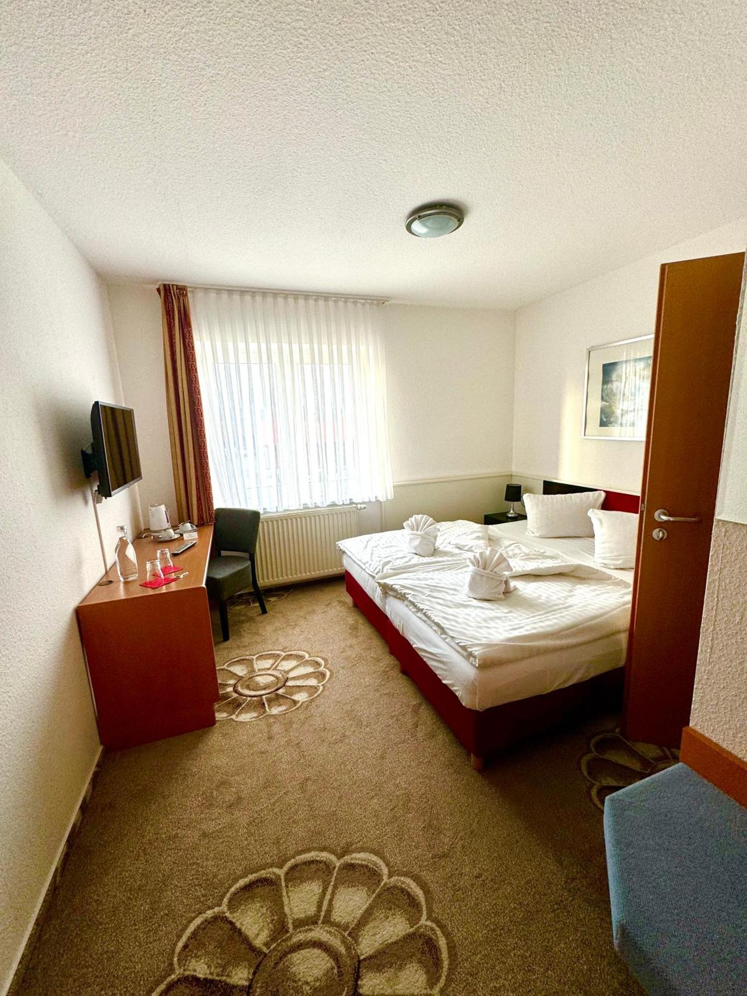 DUA Hotel Wennigsen Luaran gambar
